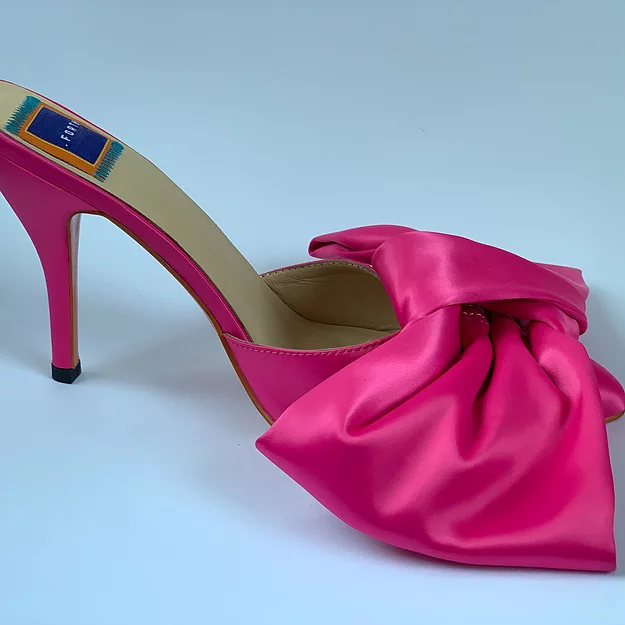 Pink 2025 bow mules